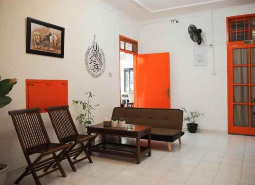 Oyo 91477 Fazira Home Stay Syariah Sibolga Bagian luar foto